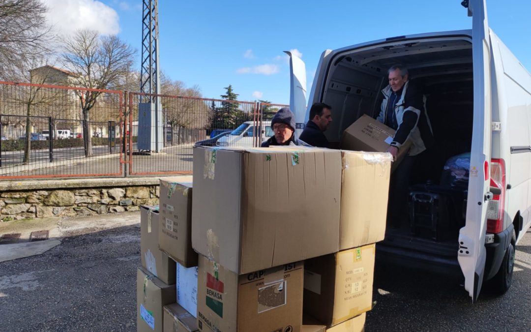 DONACIÓN DE ROPA DE SANGÜESA  (24-2-2023)