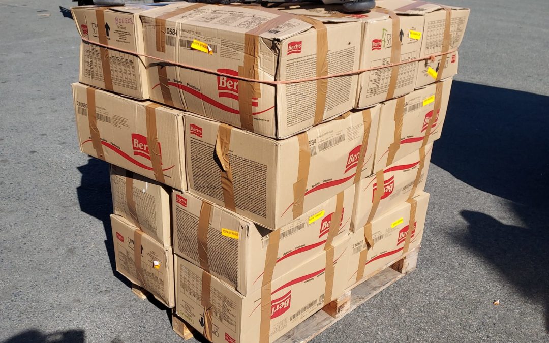 DONACIÓN DEL GRUPO DE APOYO A AYUDA CONTENEDORES DE ALSASUA (5-4-2023)