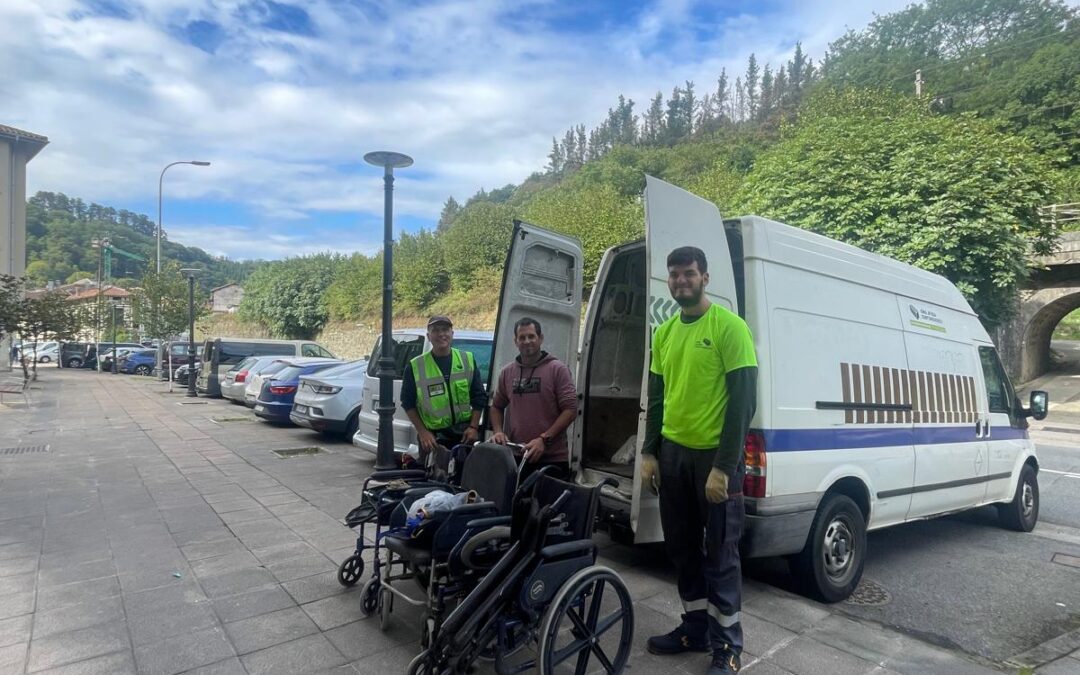 Donación de materiales de movilidad desde Adegi (10-09-2025)